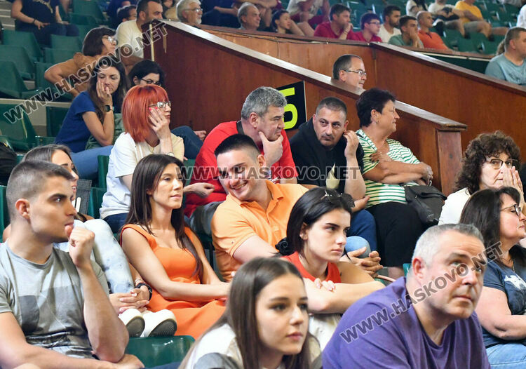 Баскетболистите на Хасково ще спорят за титлата в „А“ група