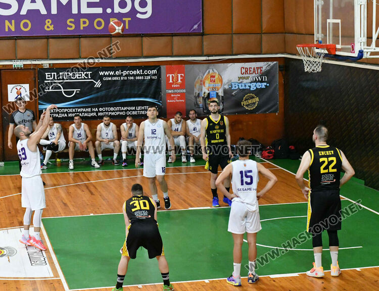 Баскетболистите на Хасково спечелиха сребърните медали в „А“ група