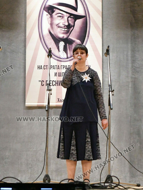 Откриха Националния конкурс-фестивал „С песните на Ари“