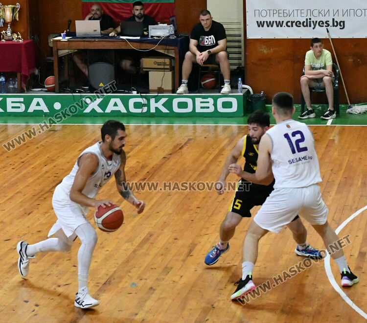 Баскетболистите на Хасково спечелиха сребърните медали в „А“ група