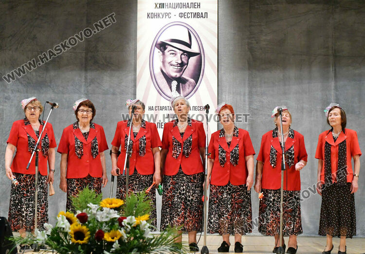 Откриха Националния конкурс-фестивал „С песните на Ари“