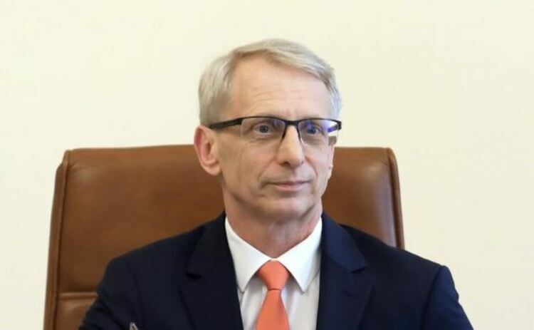 Денков: Докато аз съм премиер, няма да пращаме войски в Украйна