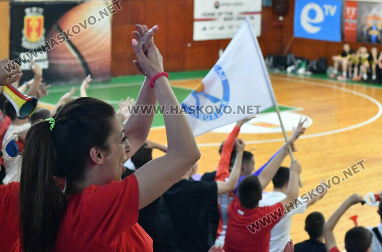 Баскетболистите на Хасково спечелиха сребърните медали в „А“ група