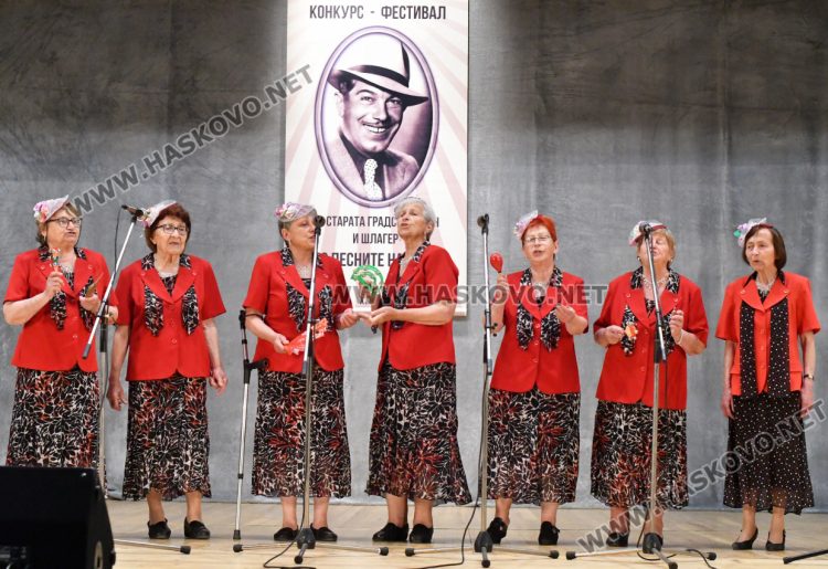 Откриха Националния конкурс-фестивал „С песните на Ари“