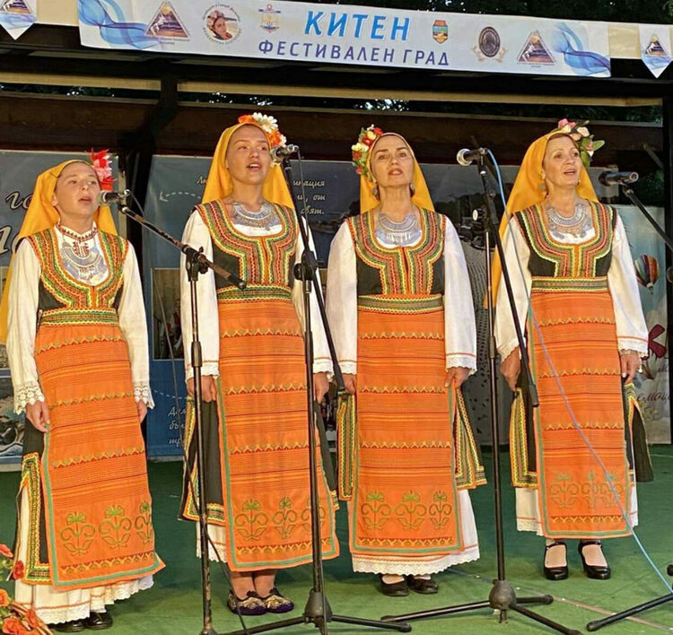 „Зора-Зорница“ и квартет „Вида“ станаха лауреати „Първа степен“ в международен фестива