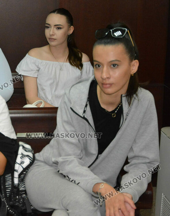 Ученици слушаха лекция за административното правосъдие, нарушения и наказания