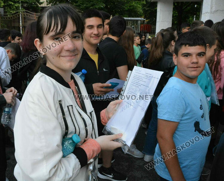 3622-ма седмокласници и десетокласници се явяват на изпити днес в региона на Хасково