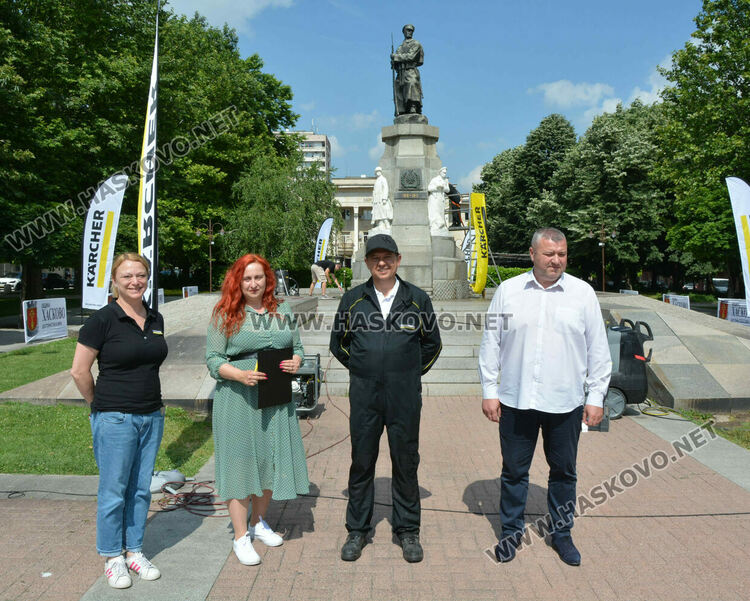 Паметникът на Незнайния войн светна след основно почистване
