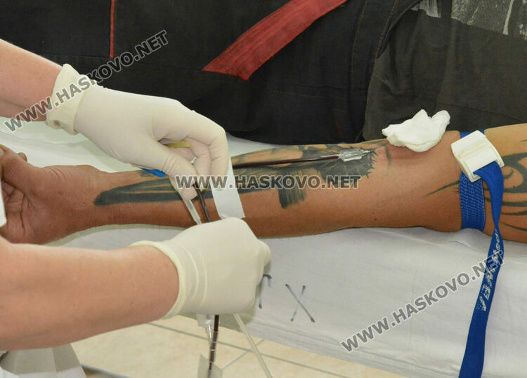 244 души дариха кръв безвъзмездно в Хасково за година