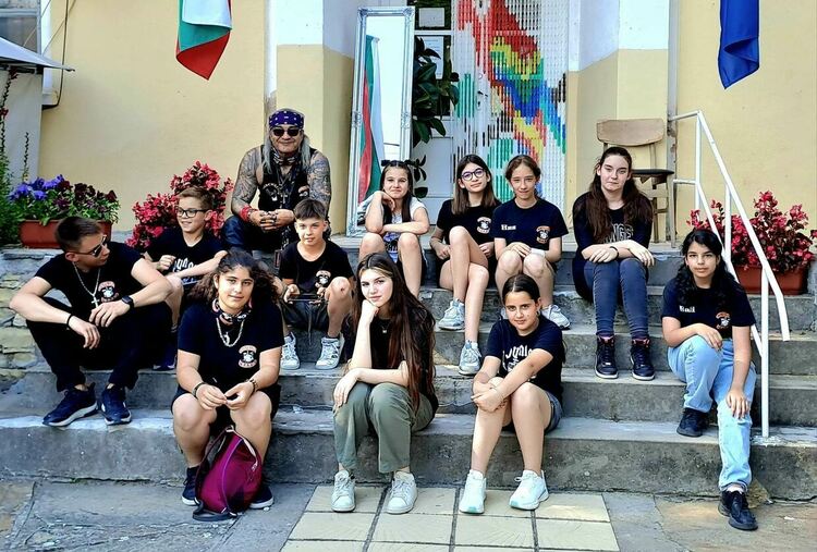 Рокаджиите от "Наутилус" разбраха какво е да си подгряваща група на звезди