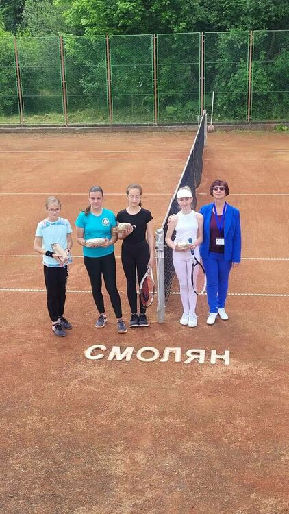 В Смолян се проведе турнир по тенис под мотото "Да бъдем толерантни в спорта"