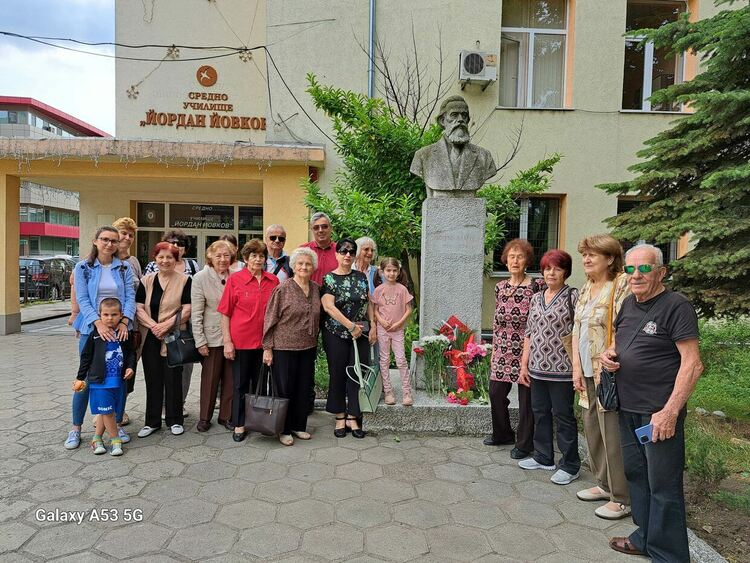 Социалистите от Кърджали почетоха паметта на Димитър Благоев