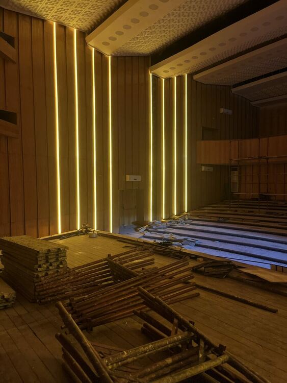 Обновяват салона в читалище "Нов живот" в Момчилград