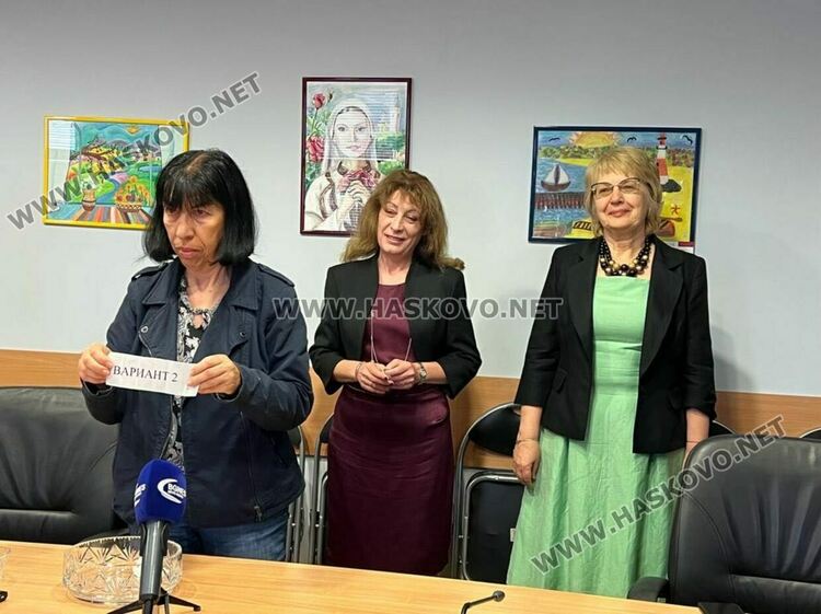 Учениците от 7 и 10 клас отново в училище за Националното външно оценяване по математика