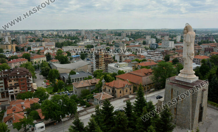 Хасковлии: За пореден път надраскаха камбанарията на „Ямача“