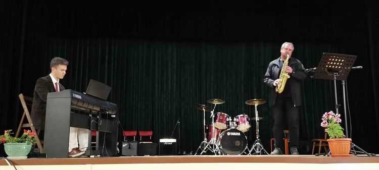 Талантливи малки цигулари и пианисти изпълниха читалищатата в Райково и Устово/галерия/