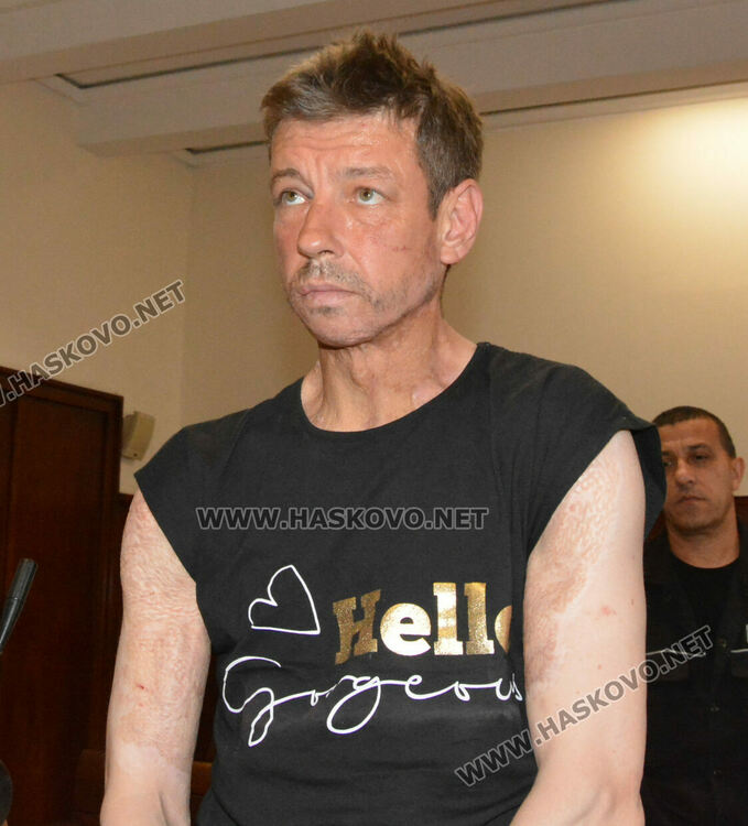 Задържаният за убийството на баща си: Съжалявам за случилото се