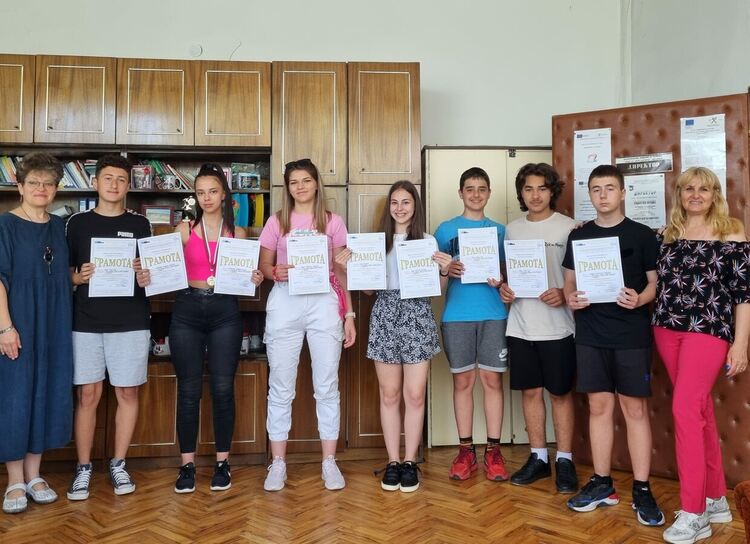 Златаровци се изявяват в  конкурс   „Забележителностите на област Кърджали, област Смолян и област Хасково"