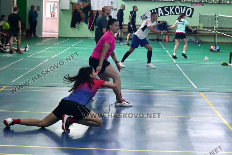 Хасково е домакин на четвъртия кръг от Националната верига по бадминтон