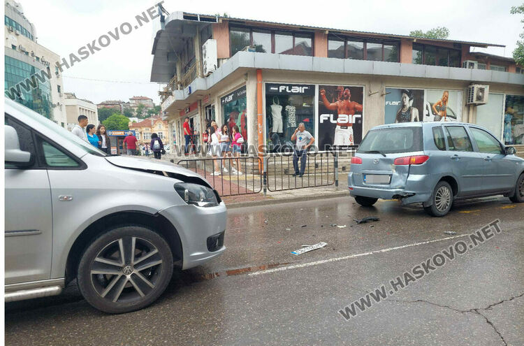 Коли катастрофираха на пешеходна пътека