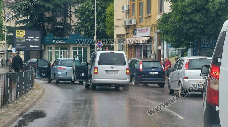 Коли катастрофираха на пешеходна пътека