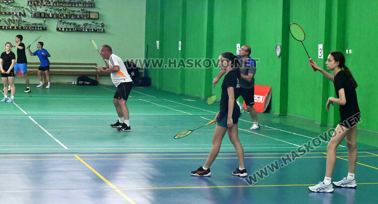 Хасково е домакин на четвъртия кръг от Националната верига по бадминтон
