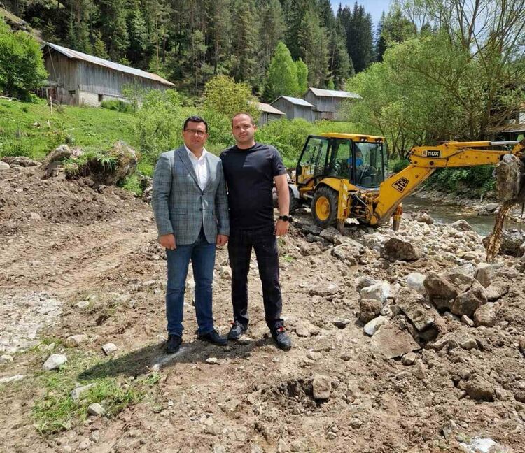 Стартира възстановяването на поредната подпорна стена в Триград 