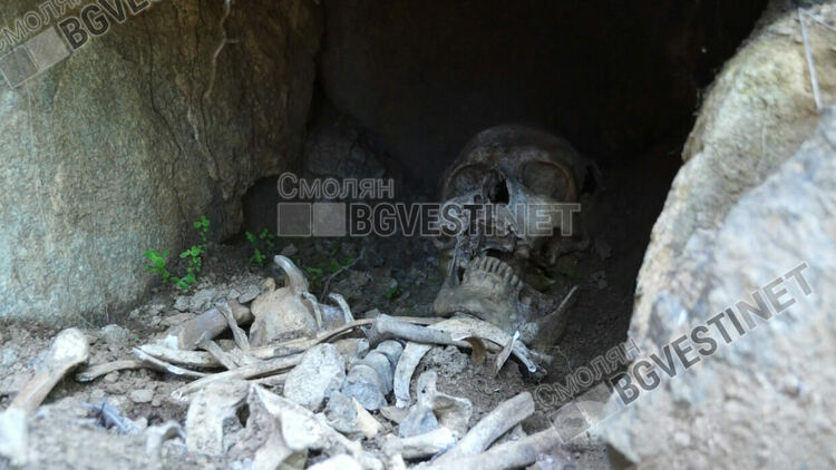 Общо седем гроба проучиха археолозите в средновековния некропол край Неделино