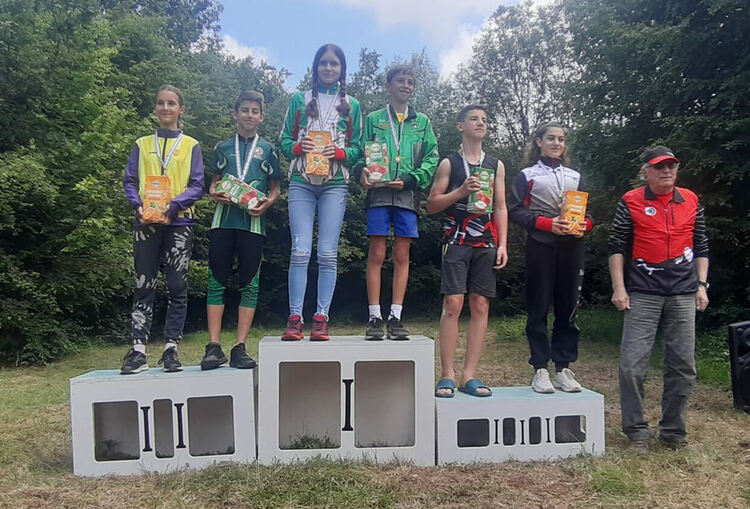 Семейство Делчеви от Хасково с успехи в състезания по спортно ориентиране