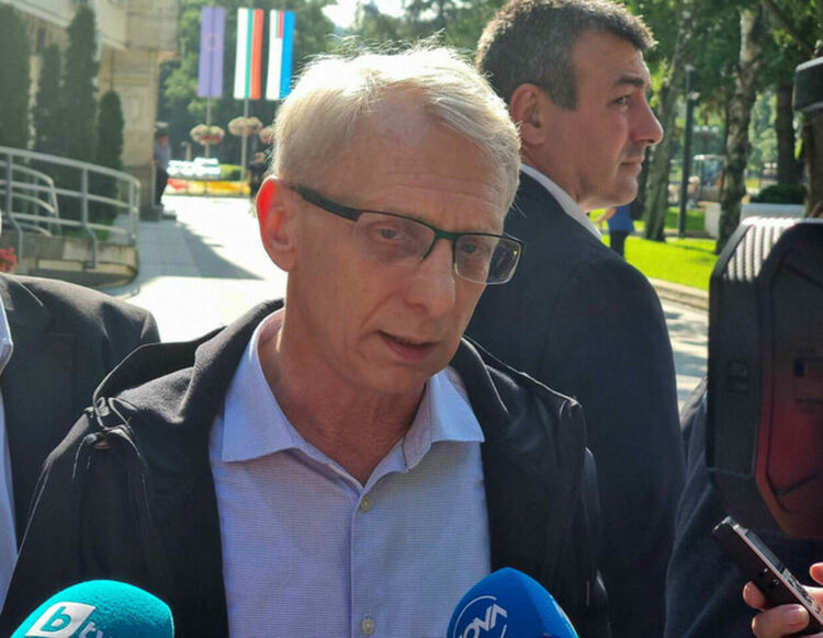 Денков в Монтана: Щетите от наводненията се равняват на близо 1 млрд. лева. 