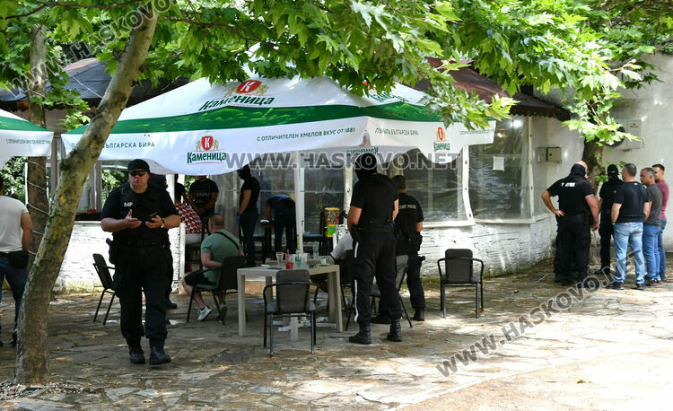 Акция на Военна полиция, арестуваха клиенти в хасковско заведение