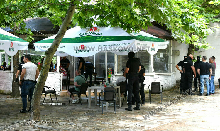 Акция на Военна полиция, арестуваха клиенти в хасковско заведение