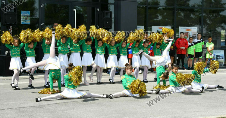 Отпечатък от левия крак на Стоичков и пластика, посветена на големия футболист, ознаменуваха 100 -годишнината на ФК “Хеброс“