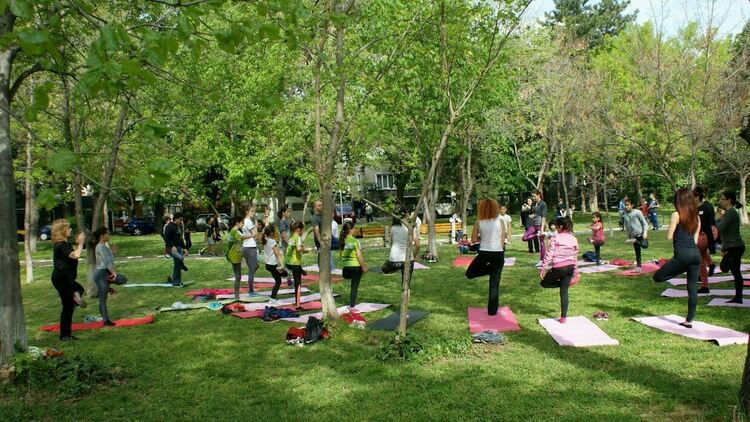 Асеновград отбелязва Международния ден на йогата