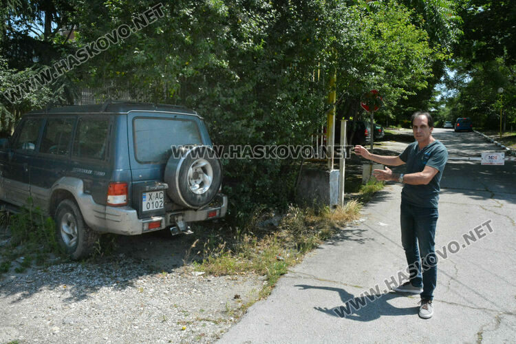 Директор на общежитие: Джип пречи при транспорта на ученици в Хасково