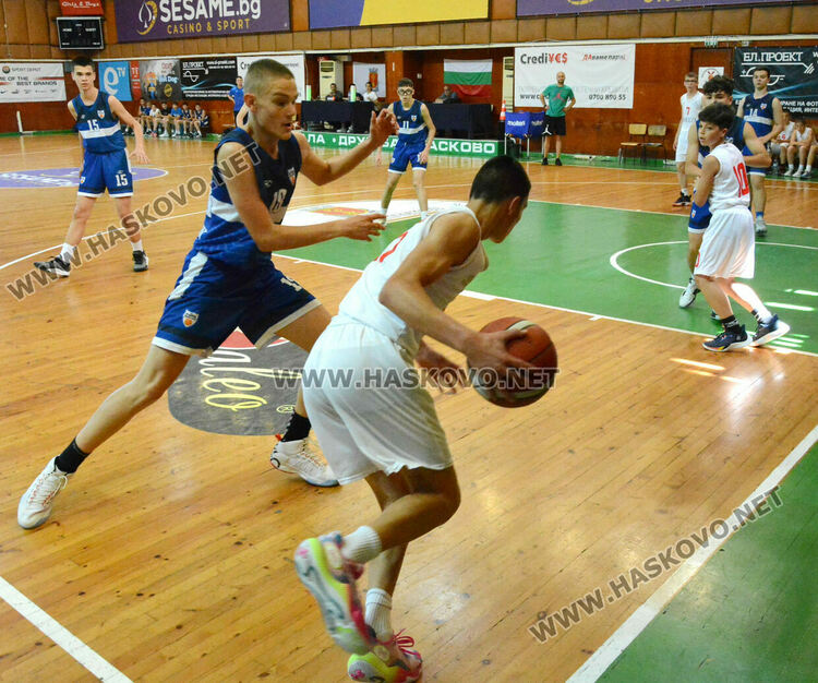 Тежък мач със загуба за младите баскетболисти на Хасково спря хода им към Националните финали