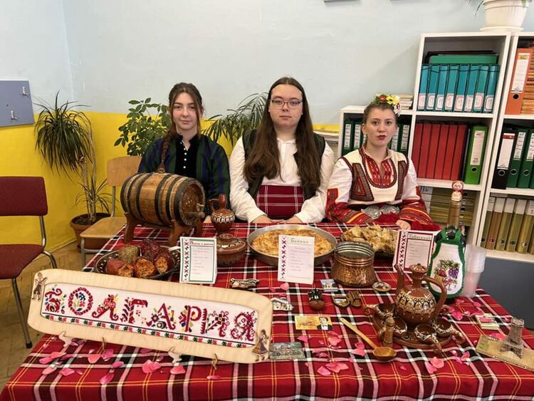 "Златаровци" представиха туристически продукт, предназначен за младежи