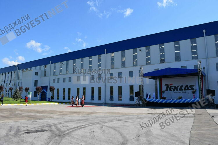 „Теклас-България“разширява производството, търси допълнително работници