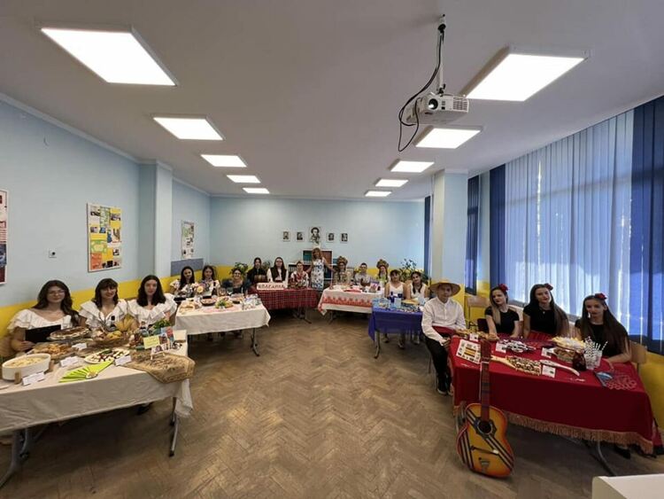 "Златаровци" представиха туристически продукт, предназначен за младежи