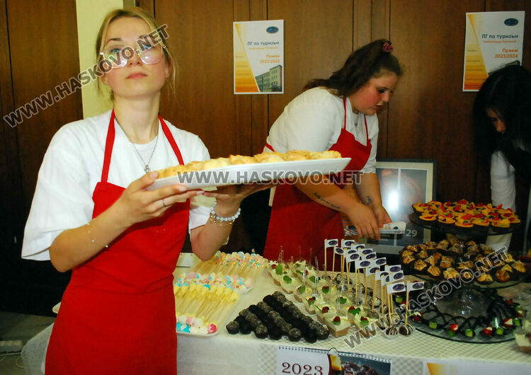 Училища представиха иновации, дейности и специалности в Хасково