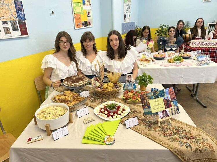 "Златаровци" представиха туристически продукт, предназначен за младежи