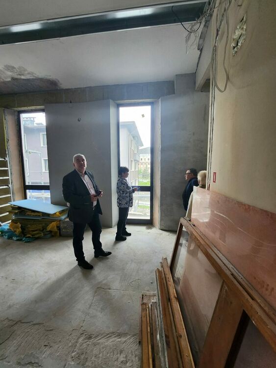 Комисия от Областната управа направиха проверка на планетариума, от общината бавели поисканите документи