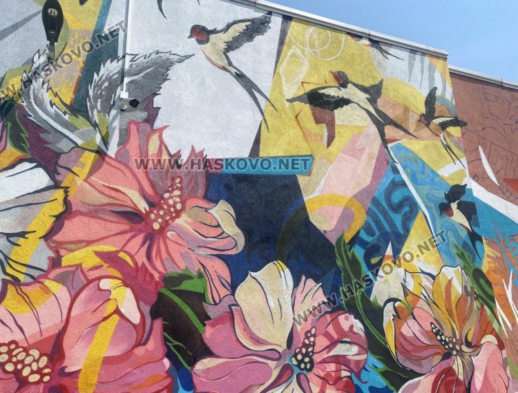 Уникален стенопис на поета революционер Шандор Петьофи украсява пространството в едноименното училище в Хасково