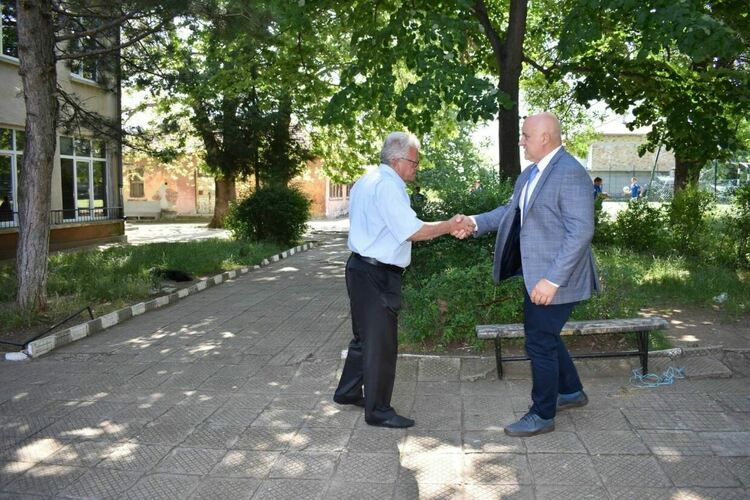 Ремонтират училището в Мулдава с пари по спечелен проект по "Красива България" 