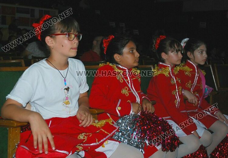 1400 участници от 9 държави на Фестивала „Вълшебен свят“