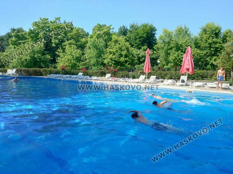 18 от Хасковско на изпит за спасители на басейн