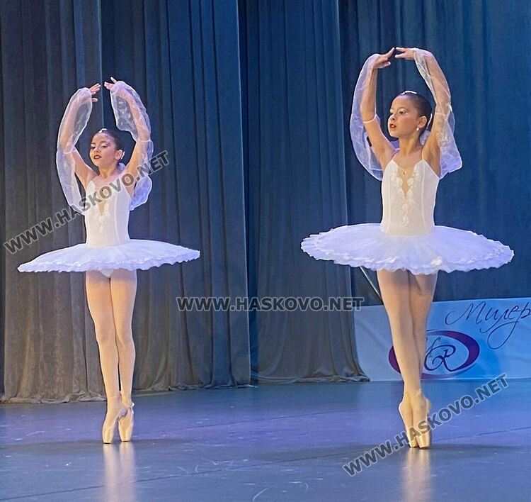 1400 участници от 9 държави на Фестивала „Вълшебен свят“