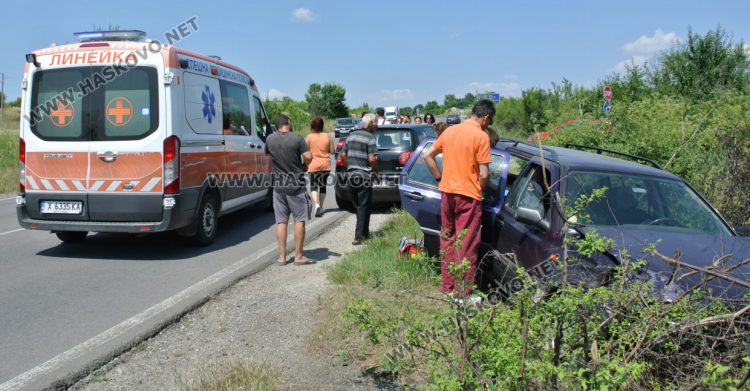 Жена пострада при удар между хасковска и румънска кола