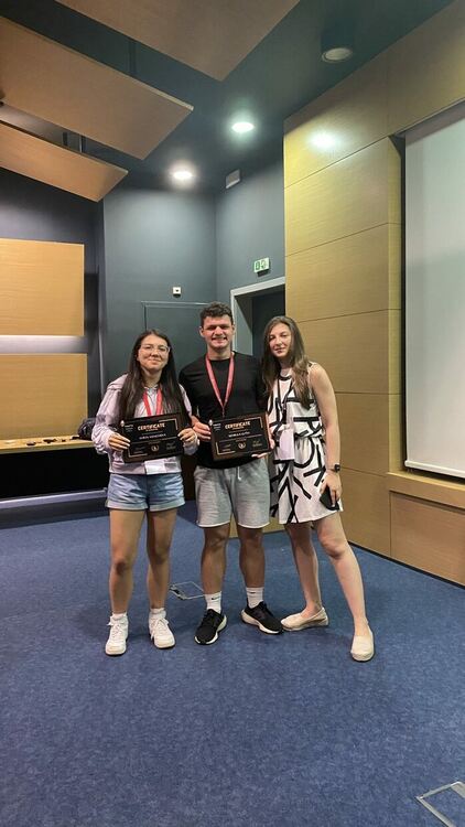 Славейковци на семинар в Американския университет