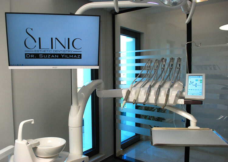 Модерната дентална клиника „Sclinic“ отвори врати в Хасково